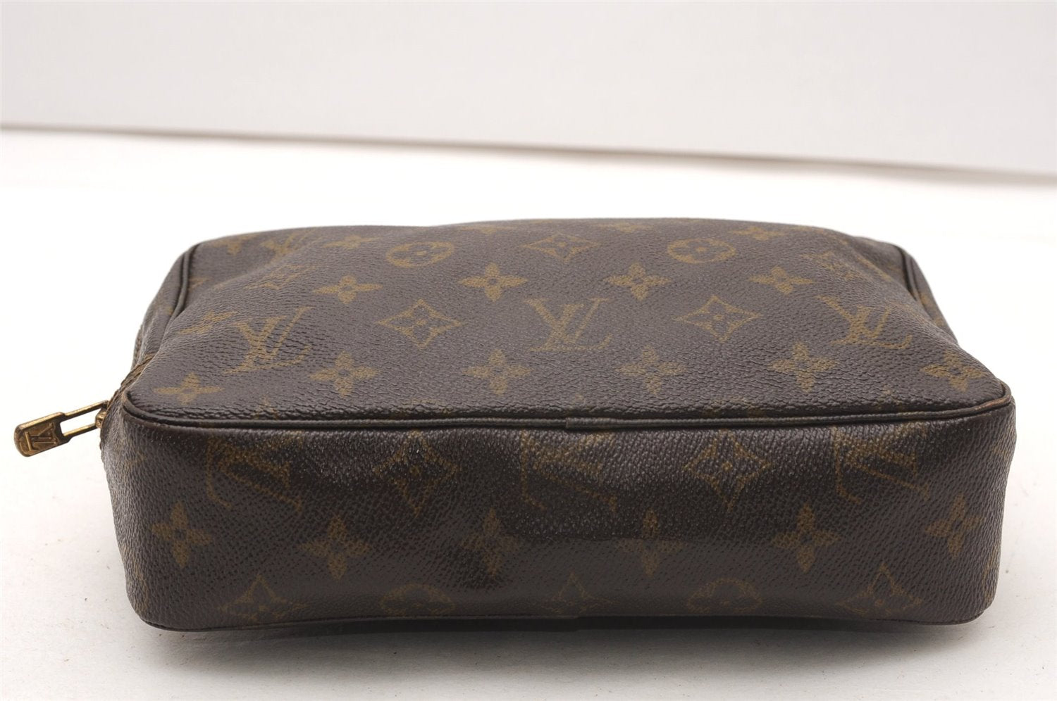 Auth Louis Vuitton Monogram Trousse Toilette 23 Clutch Hand Bag M47524 LV K4577