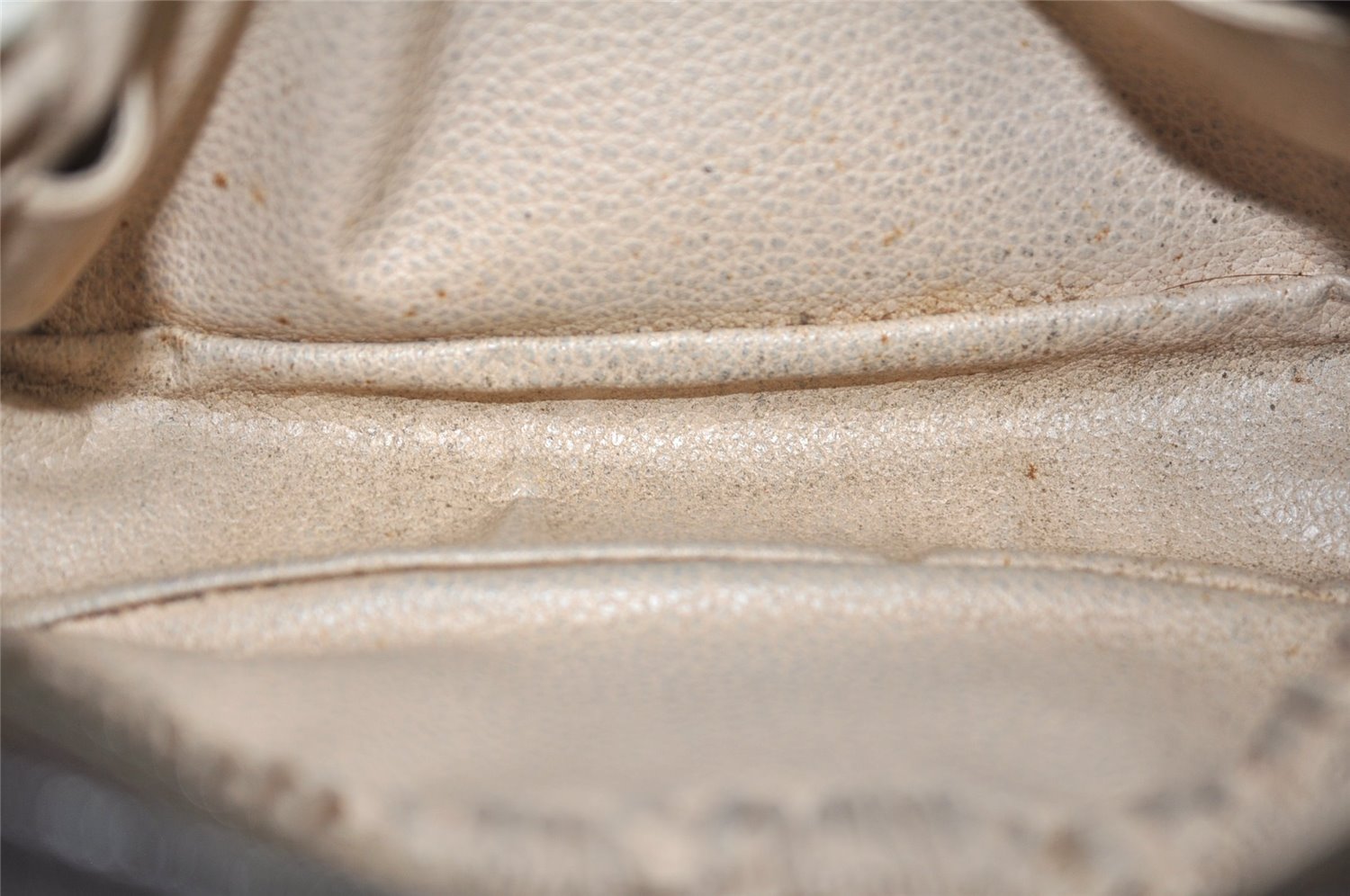 Auth Louis Vuitton Monogram Trousse Toilette 23 Clutch Hand Bag M47524 LV K4577