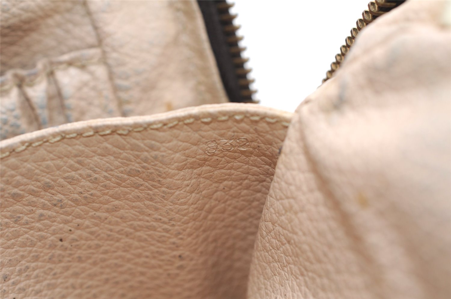 Auth Louis Vuitton Monogram Trousse Toilette 23 Clutch Hand Bag M47524 LV K4577