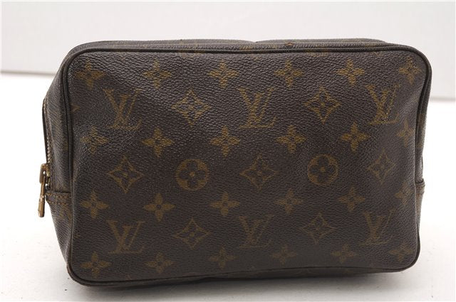 Auth Louis Vuitton Monogram Trousse Toilette 23 Clutch Hand Bag M47524 LV K4577