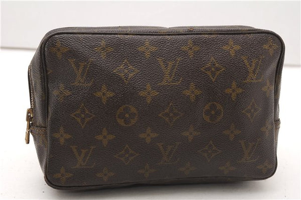 Auth Louis Vuitton Monogram Trousse Toilette 23 Clutch Hand Bag M47524 LV K4577