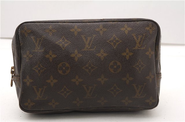 Auth Louis Vuitton Monogram Trousse Toilette 23 Clutch Hand Bag M47524 LV K4577