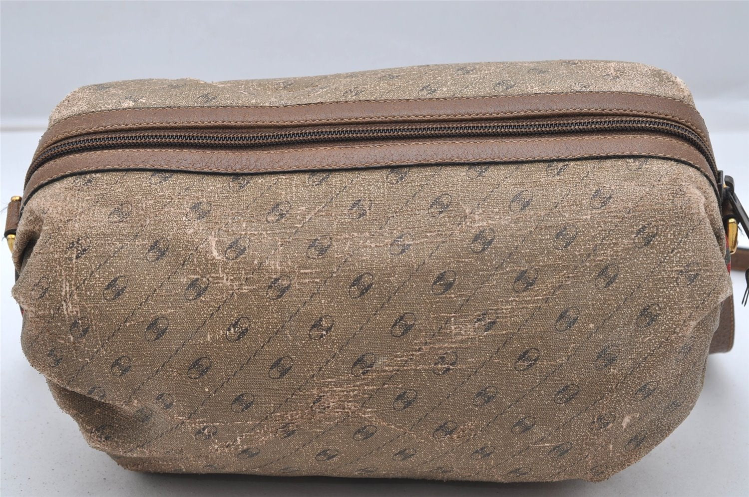 Authentic GUCCI Rigate Line Shoulder Bag Purse PVC Leather Brown Junk K4583