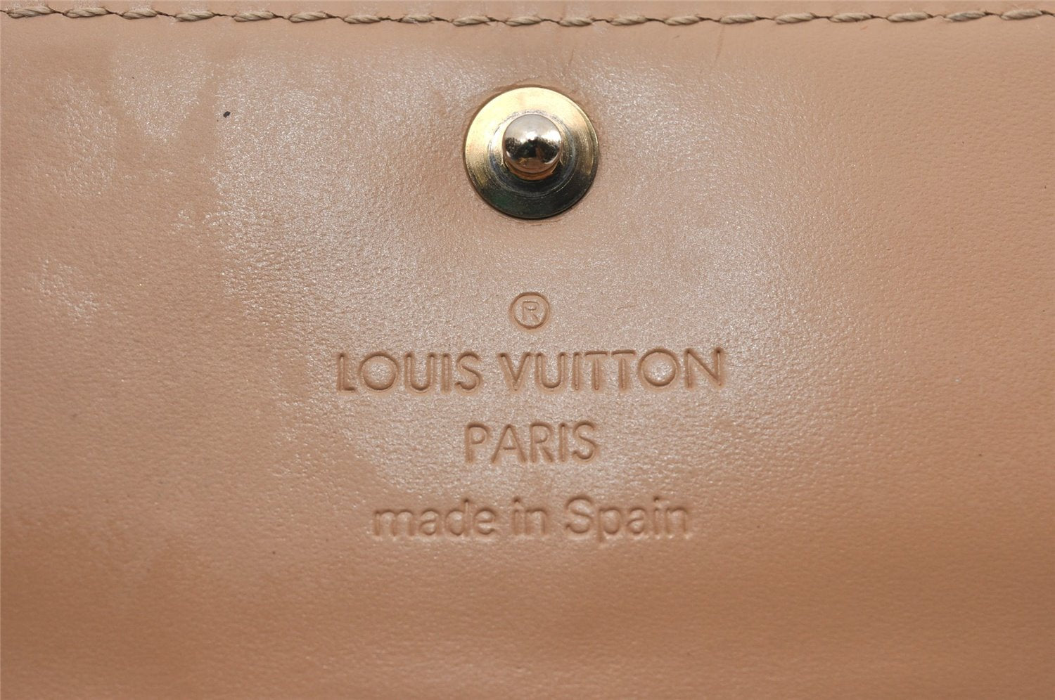 Auth Louis Vuitton Vernis Multicles 4 Four Hooks Key Case Beige M91358 LV K4595