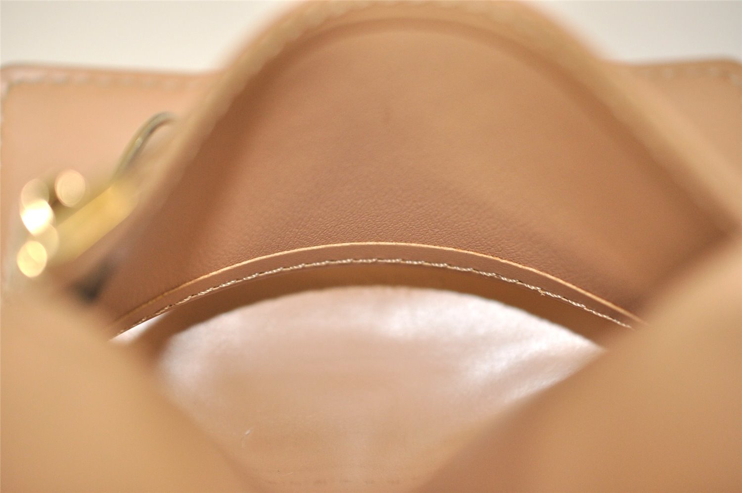 Auth Louis Vuitton Vernis Multicles 4 Four Hooks Key Case Beige M91358 LV K4595