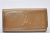 Auth Louis Vuitton Vernis Multicles 4 Four Hooks Key Case Beige M91358 LV K4595