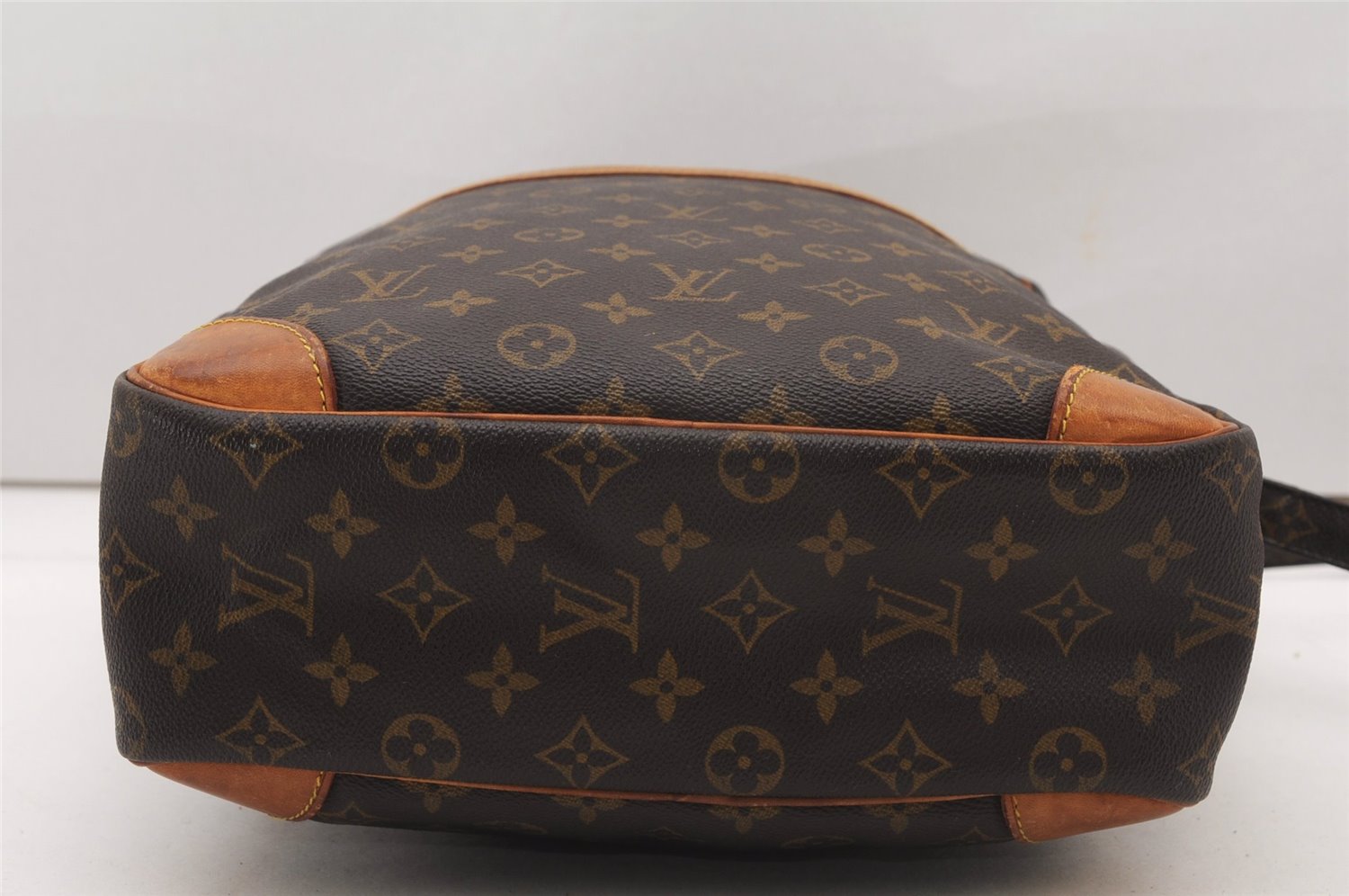 Authentic Louis Vuitton Monogram Danube 28 Shoulder Cross Body Bag LV K4612