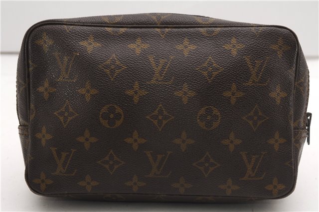 Auth Louis Vuitton Monogram Trousse Toilette 23 Clutch Hand Bag Old Model K4614