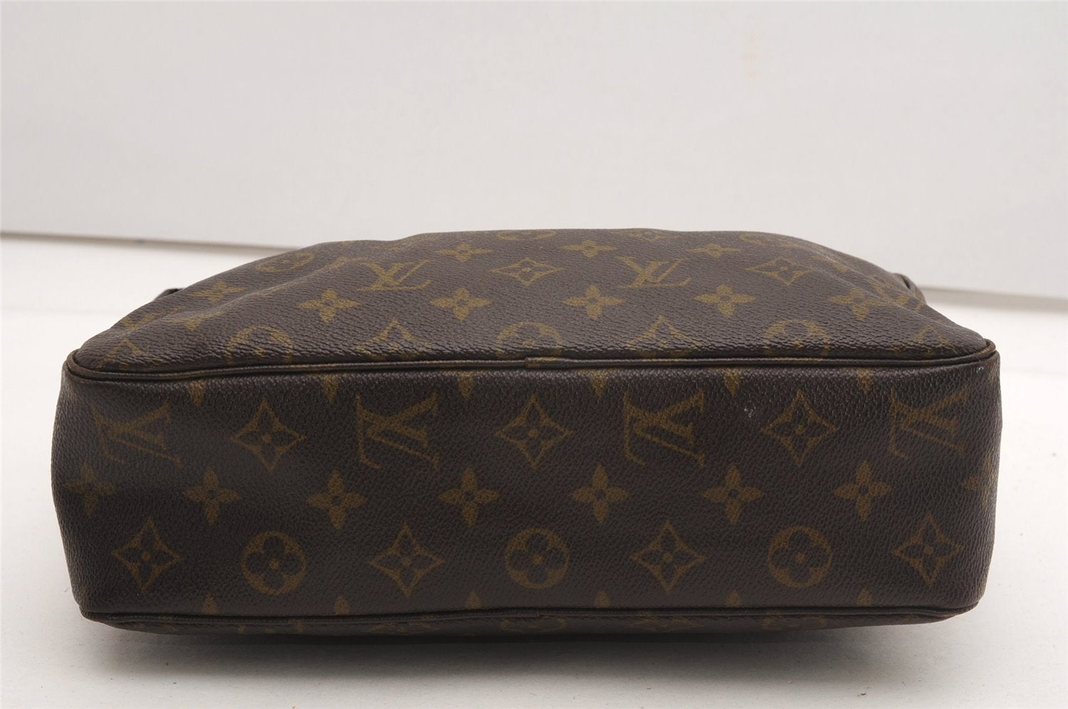 Auth Louis Vuitton Monogram Trousse Toilette 28 Clutch Hand Bag Old Model K4619