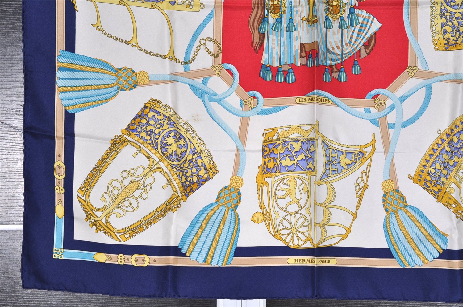 Authentic HERMES Carre 90 Scarf 