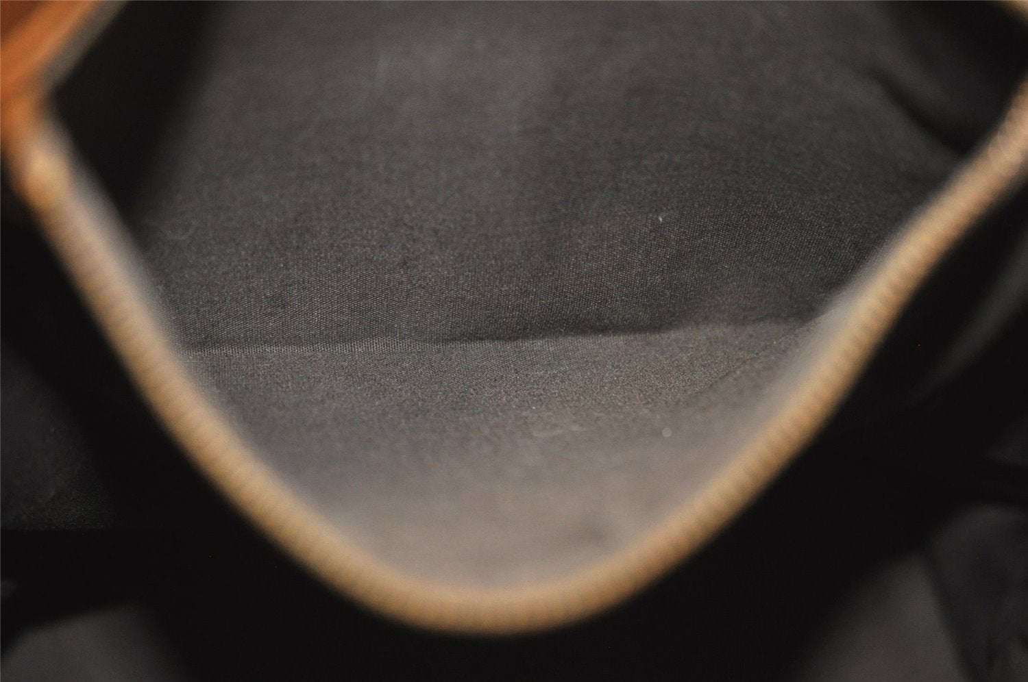 Authentic Louis Vuitton Monogram Bucket GM Shoulder Bag T42236 USA Model K4626