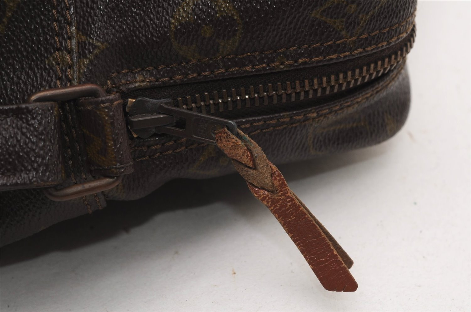 Authentic Louis Vuitton Monogram Marceau Shoulder Cross Body Bag Old Model K4638