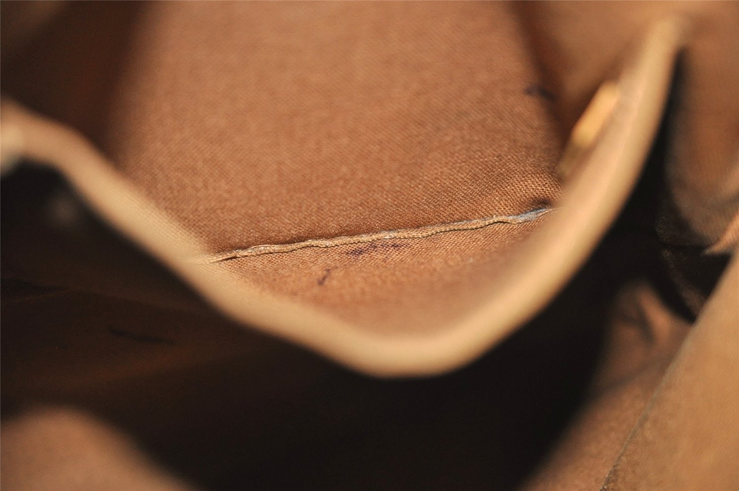 Auth Louis Vuitton Monogram Odeon MM Shoulder Cross Bag M56389 LV Junk K4640