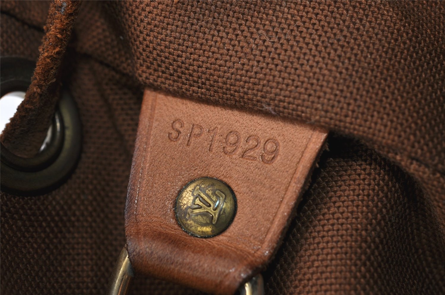 Authentic Louis Vuitton Monogram Montsouris MM Backpack M51136 LV K4665