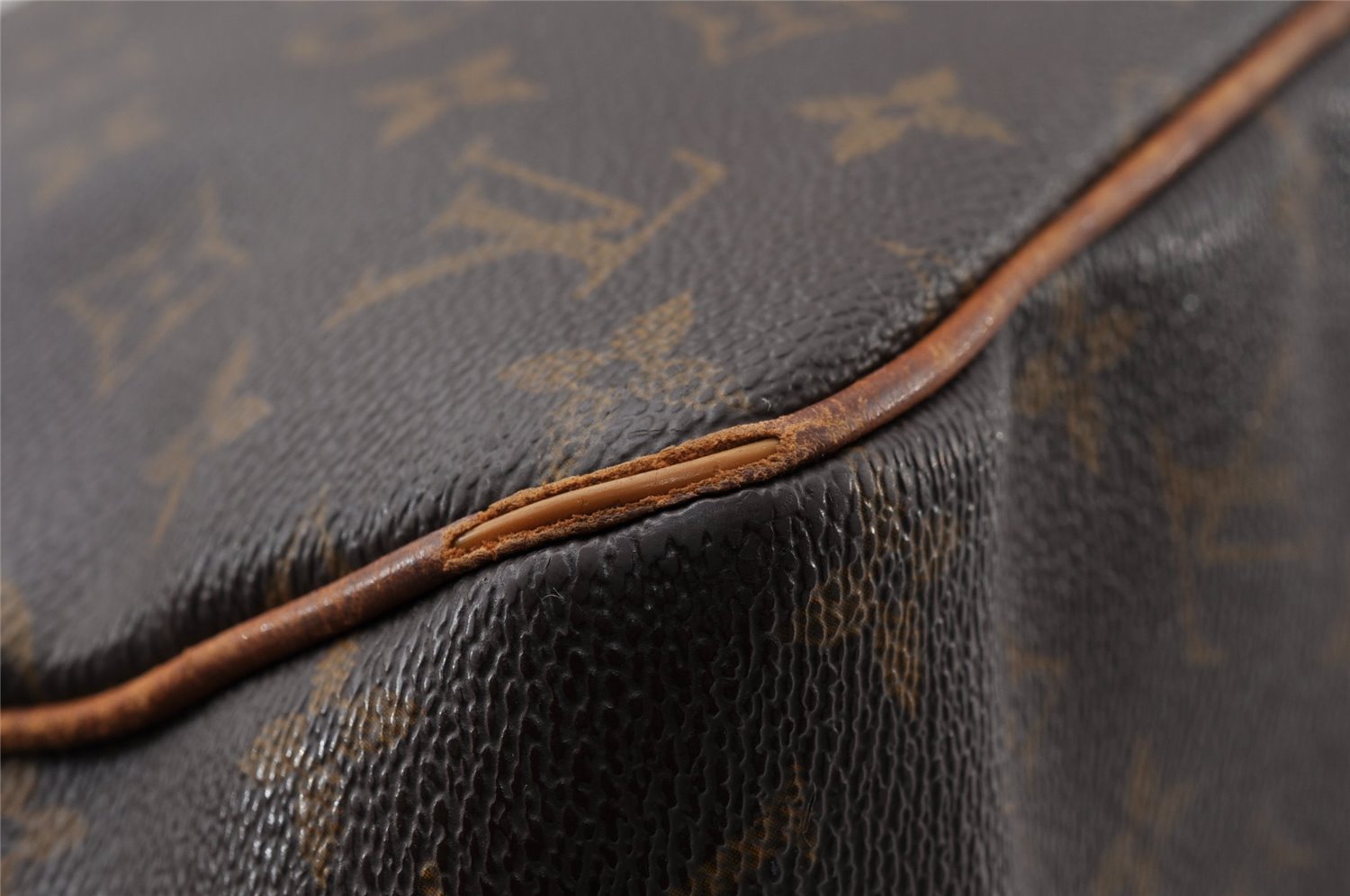 Authentic Louis Vuitton Monogram Batignolles Vertical Tote Bag M51153 LV K4666