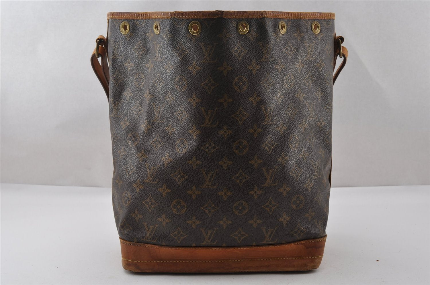 Authentic Louis Vuitton Monogram Noe Shoulder Drawstring Bag M42224 LV K4680
