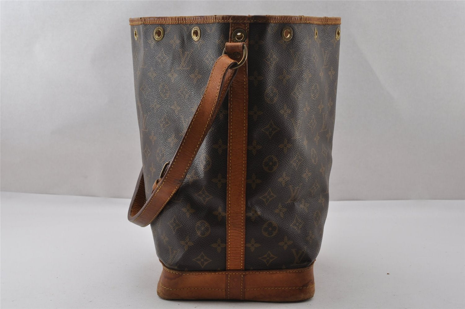 Authentic Louis Vuitton Monogram Noe Shoulder Drawstring Bag M42224 LV K4680