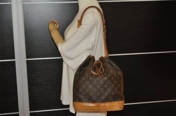 Authentic Louis Vuitton Monogram Noe Shoulder Drawstring Bag M42224 LV K4681
