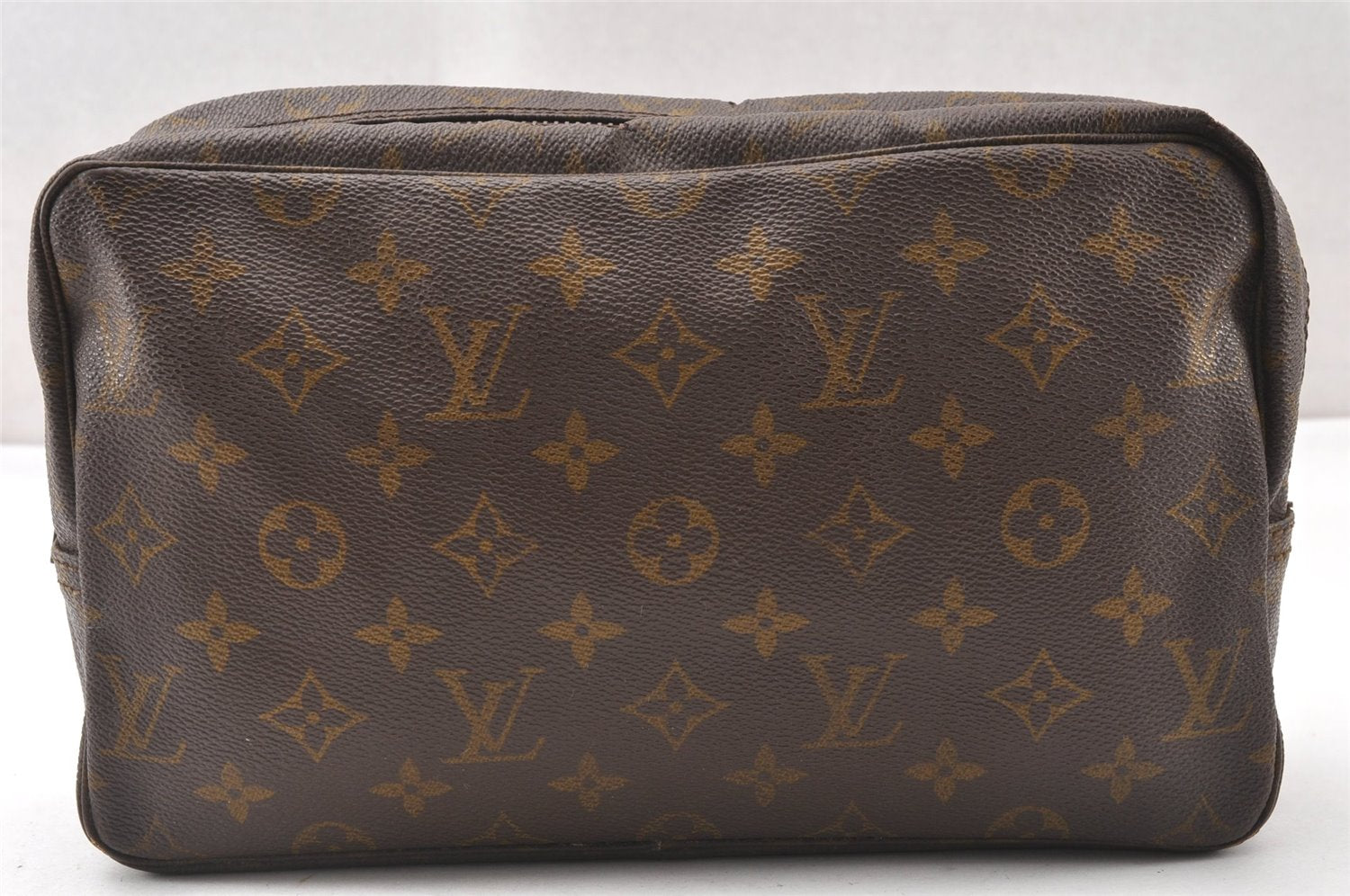 Auth Louis Vuitton Monogram Trousse Toilette 28 Clutch Hand Bag Old Model K4684