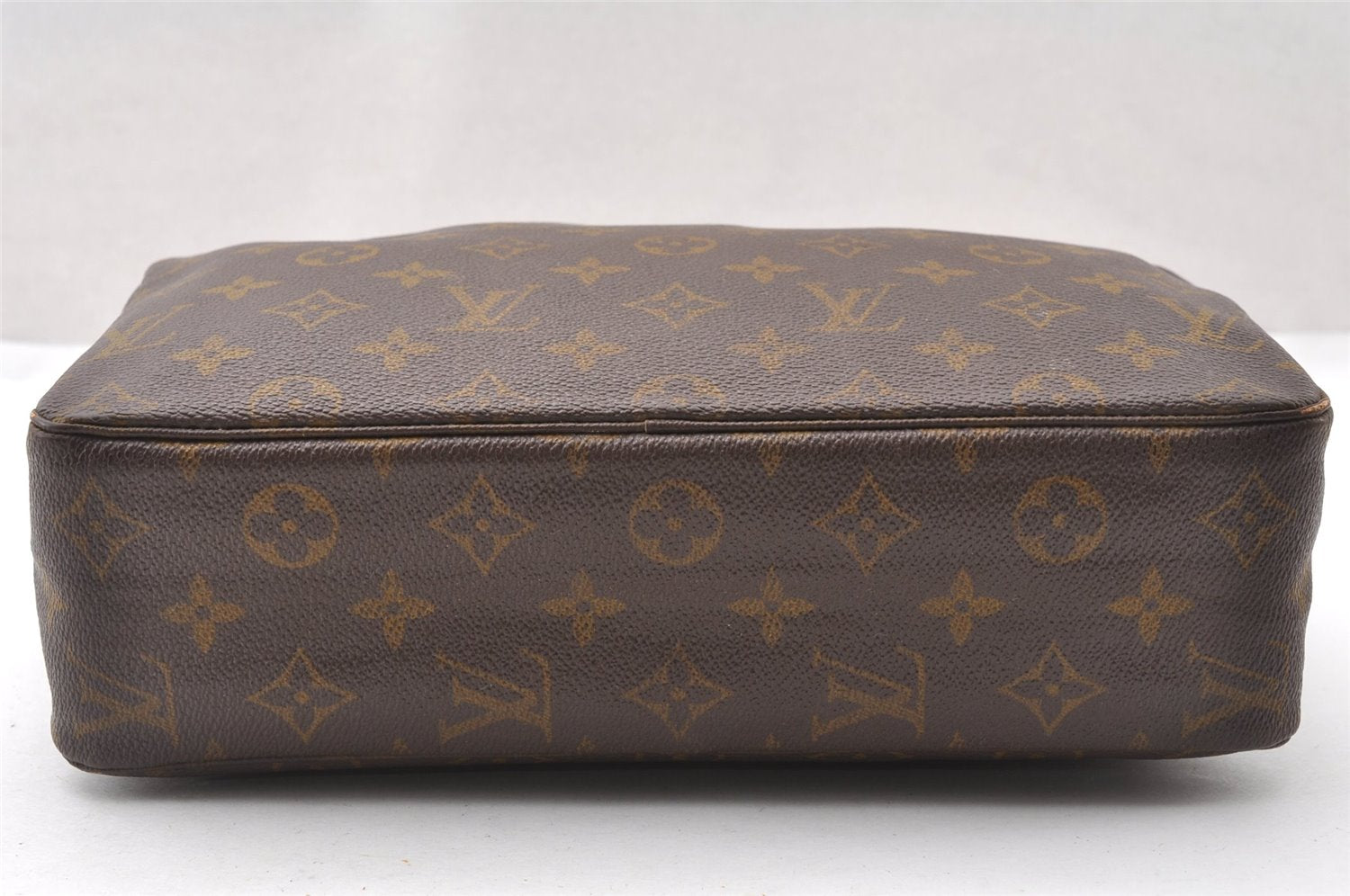 Auth Louis Vuitton Monogram Trousse Toilette 28 Clutch Hand Bag Old Model K4684