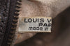 Auth Louis Vuitton Monogram Trousse Toilette 28 Clutch Hand Bag Old Model K4684
