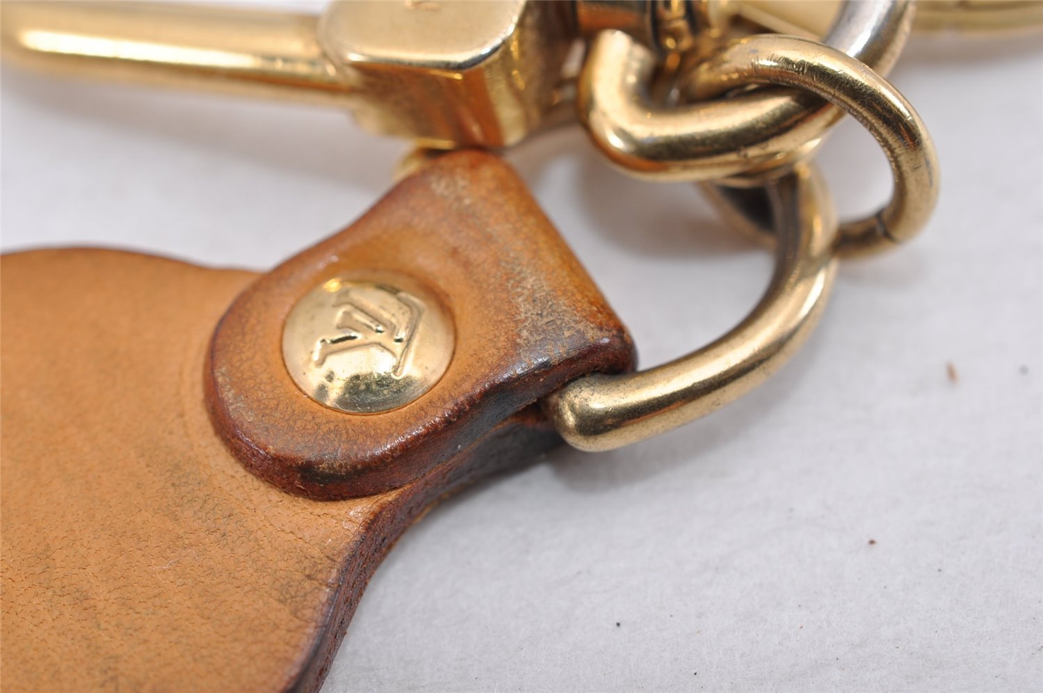 Auth Louis Vuitton Porte Cles Panda Charm Key Ring Leather Gold M62637 LV K4710