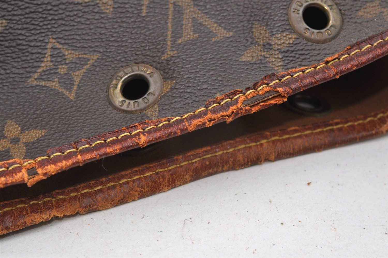 Authentic Louis Vuitton Monogram Petit Noe M42226 Shoulder Drawstring Bag K4718