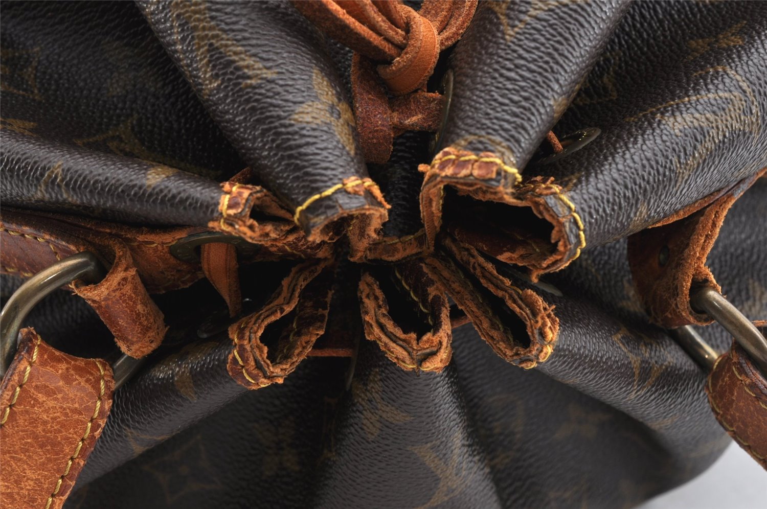 Authentic Louis Vuitton Monogram Petit Noe M42226 Shoulder Drawstring Bag K4725