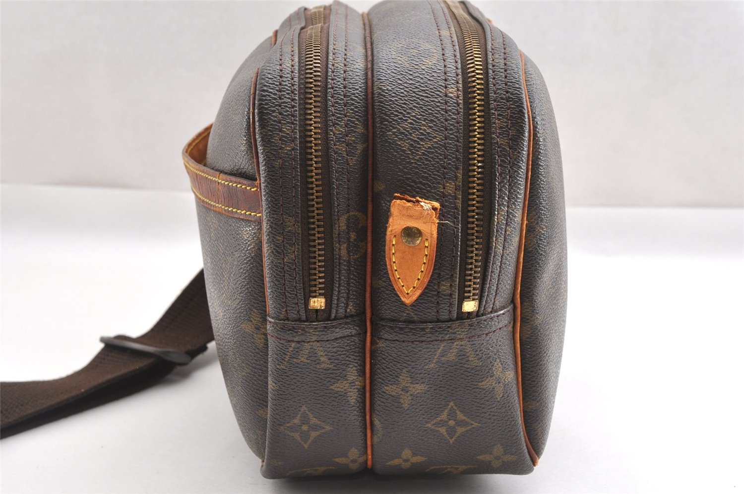 Authentic Louis Vuitton Monogram Reporter PM Shoulder Bag M45254 Junk K4733