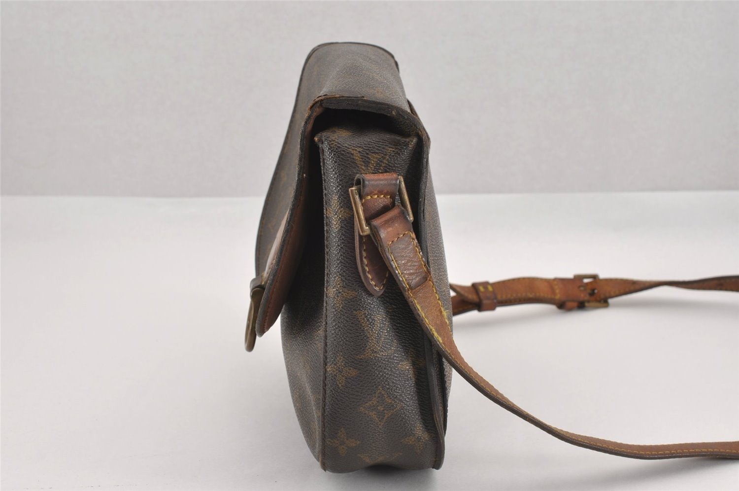 Authentic Louis Vuitton Monogram Saint Cloud GM M51242 Shoulder Cross Bag K4734