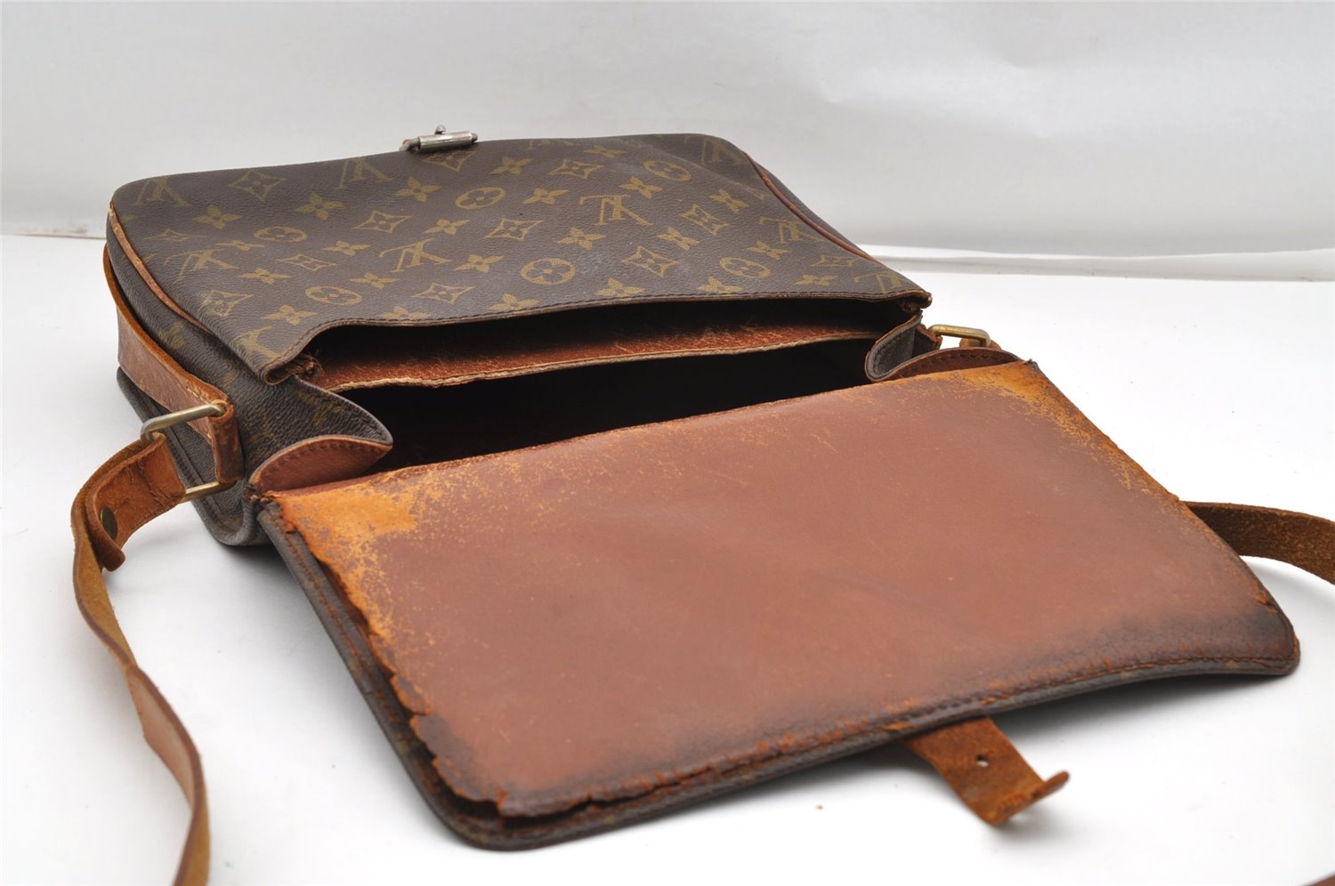 Authentic Louis Vuitton Monogram Cartouchiere GM M51252 Shoulder Cross Bag K4743