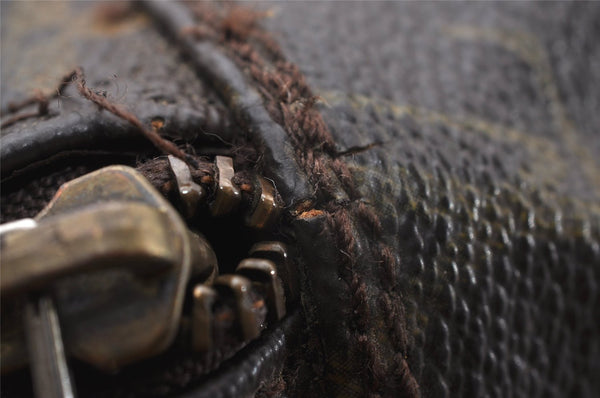 Auth Louis Vuitton Monogram Trousse Toilette 28 Clutch Hand Bag M47522 LV K4744