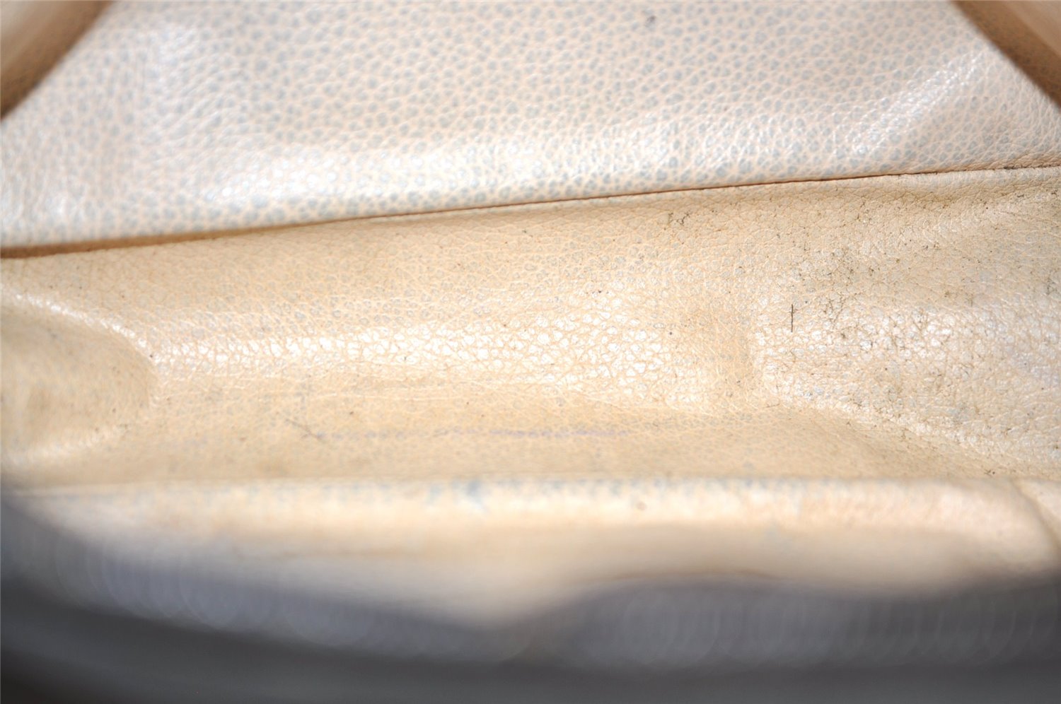 Auth Louis Vuitton Monogram Trousse Toilette 28 Clutch Hand Bag M47522 LV K4744