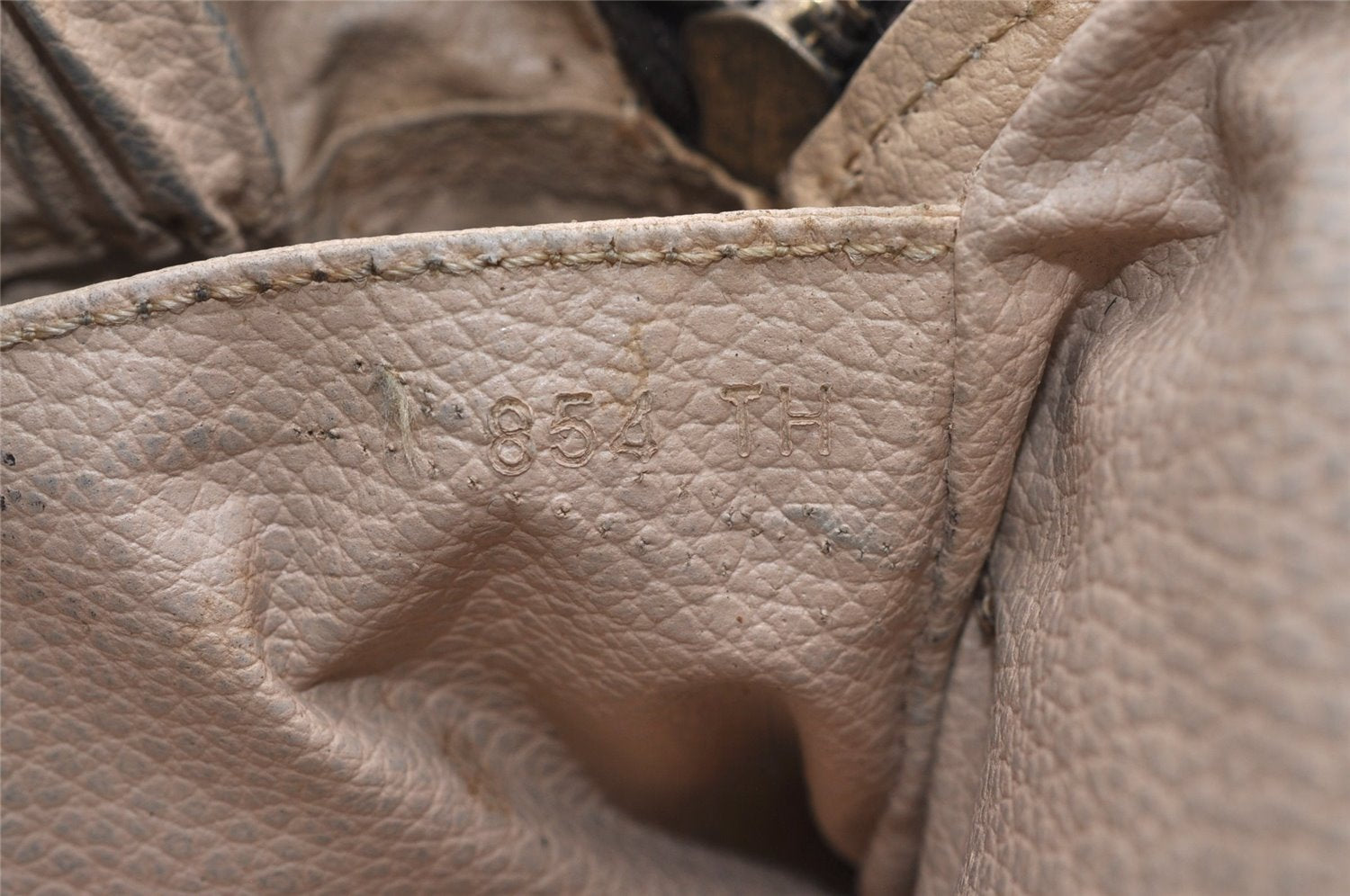 Auth Louis Vuitton Monogram Trousse Toilette 28 Clutch Hand Bag M47522 LV K4744