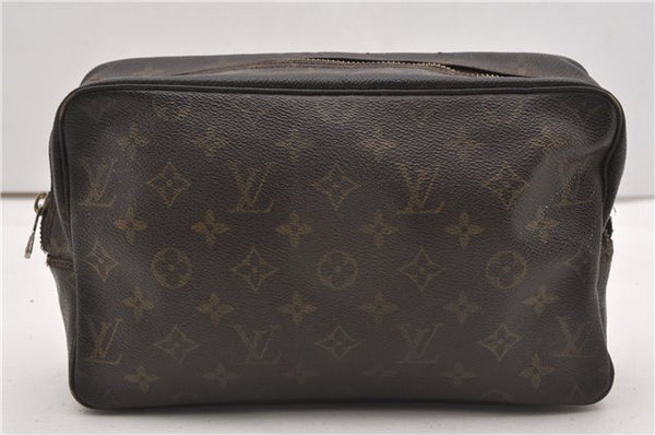 Auth Louis Vuitton Monogram Trousse Toilette 28 Clutch Hand Bag M47522 LV K4744