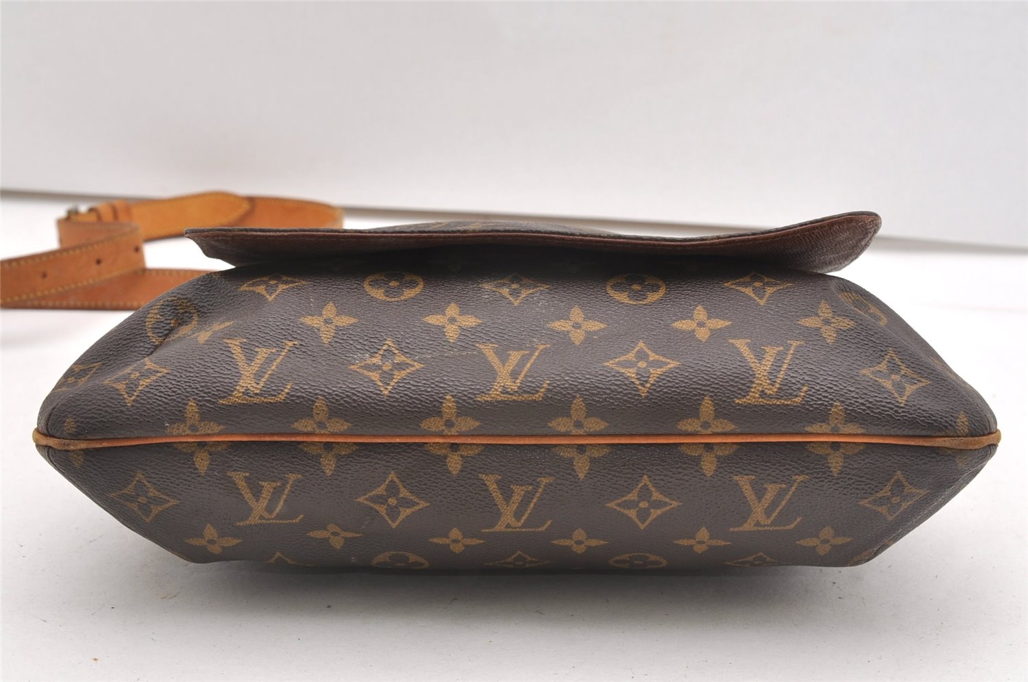 Authentic Louis Vuitton Monogram Musette Shoulder Cross Body Bag M51256 LV K4745