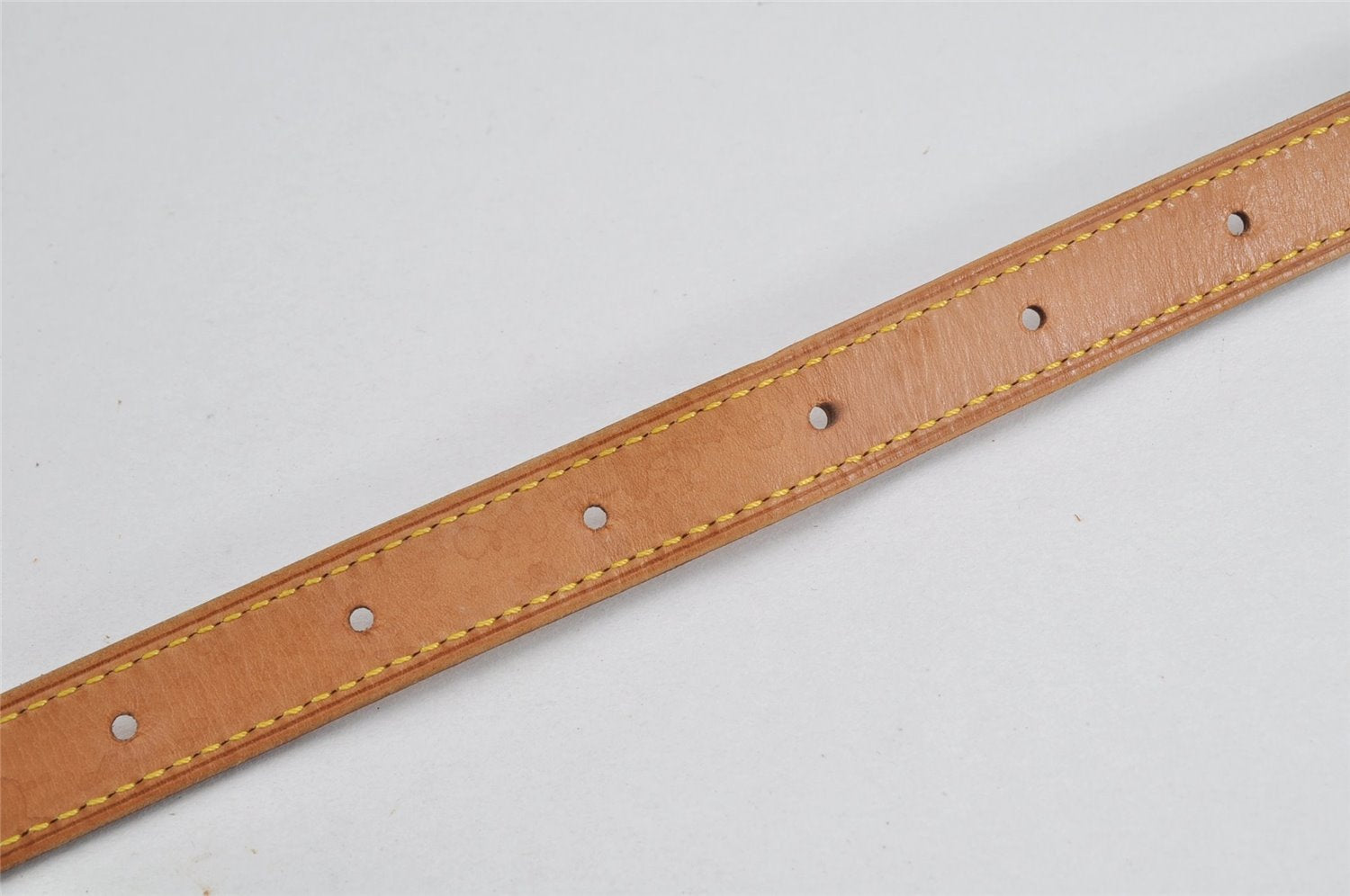 Authentic Louis Vuitton Leather Shoulder Strap For Bucket GM 31.9