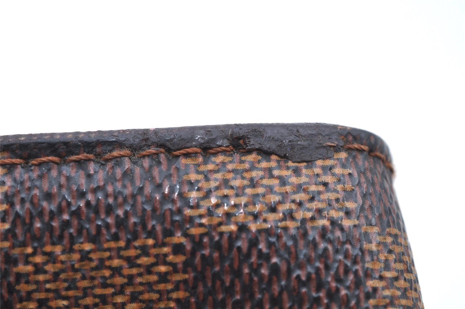 Authentic Louis Vuitton Damier Marais Bucket Pouch Purse Clutch LV K4777