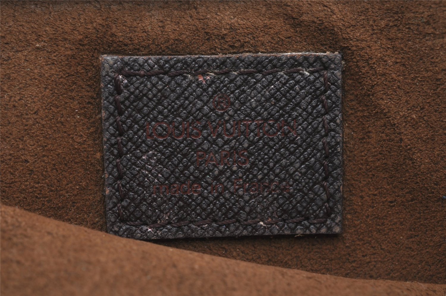 Authentic Louis Vuitton Damier Marais Bucket Pouch Purse Clutch LV K4777