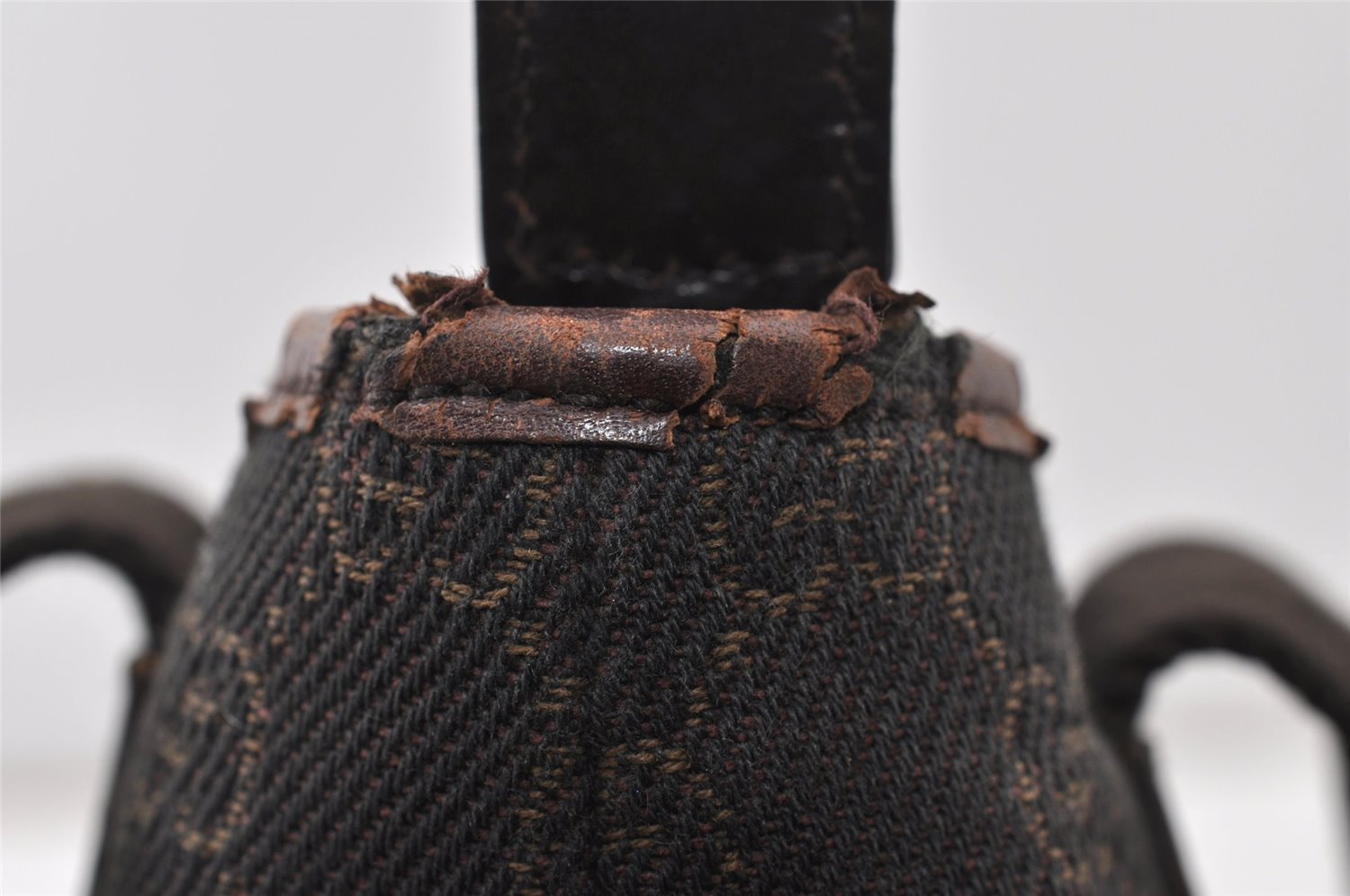 Authentic GUCCI Shoulder Hand Bag Purse GG Canvas Leather 28893 Brown K4779