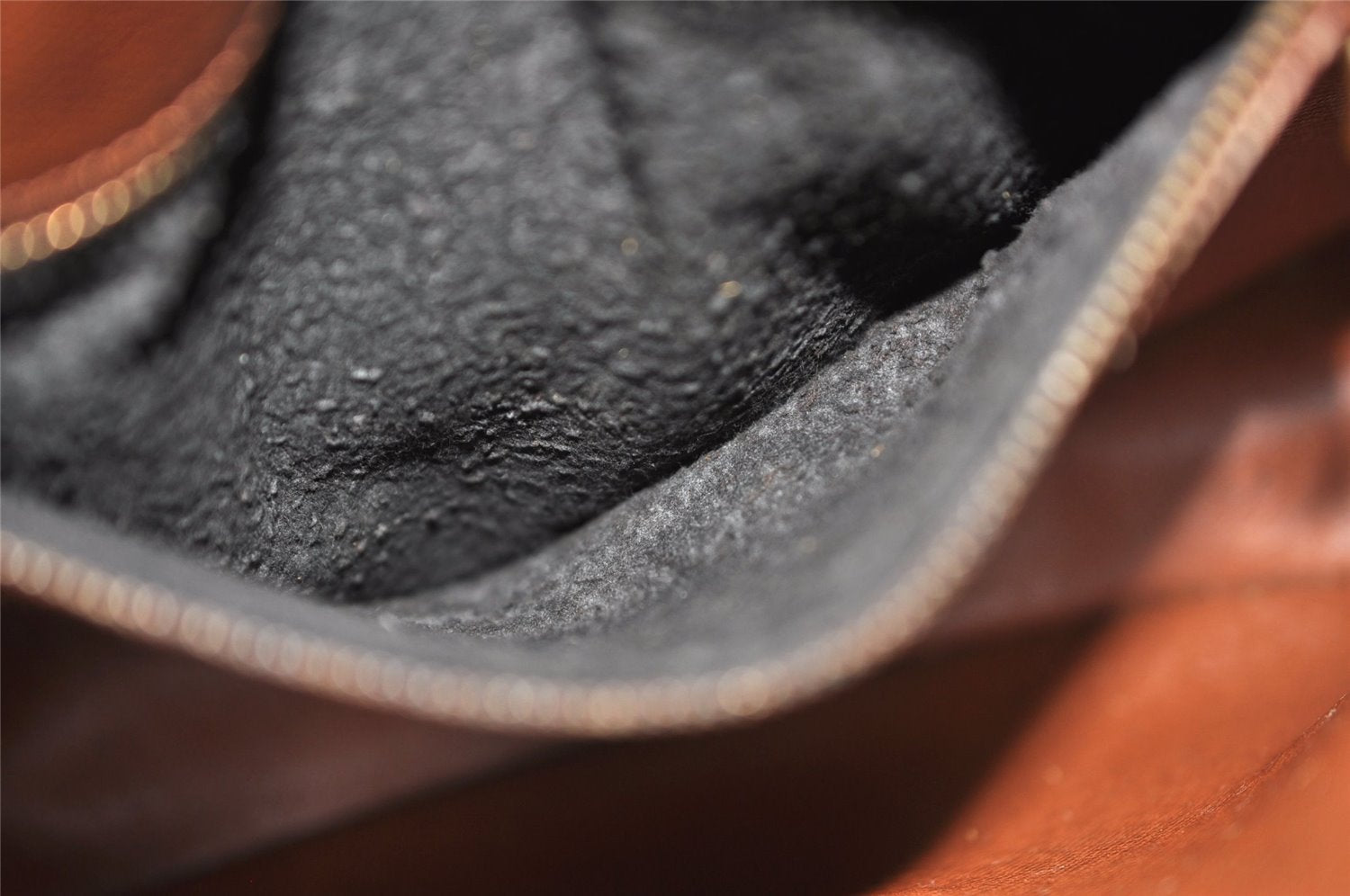 Authentic Louis Vuitton Monogram Saint Cloud GM M51242 Shoulder Cross Bag K4780