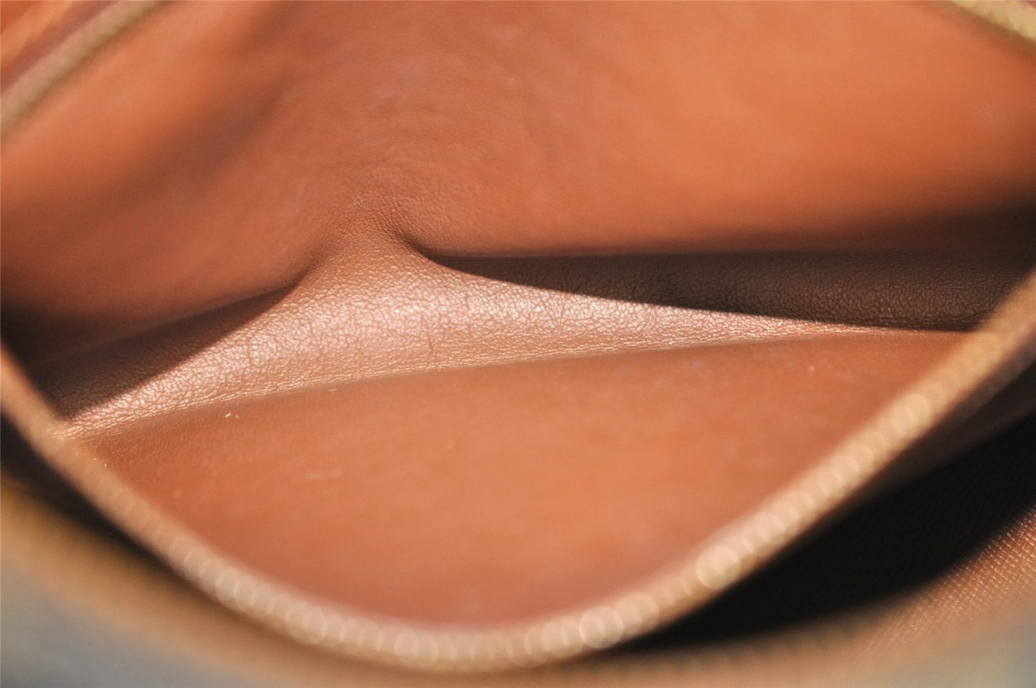 Authentic Louis Vuitton Monogram Boulogne 30 Shoulder Bag M52165 LV Junk K4799