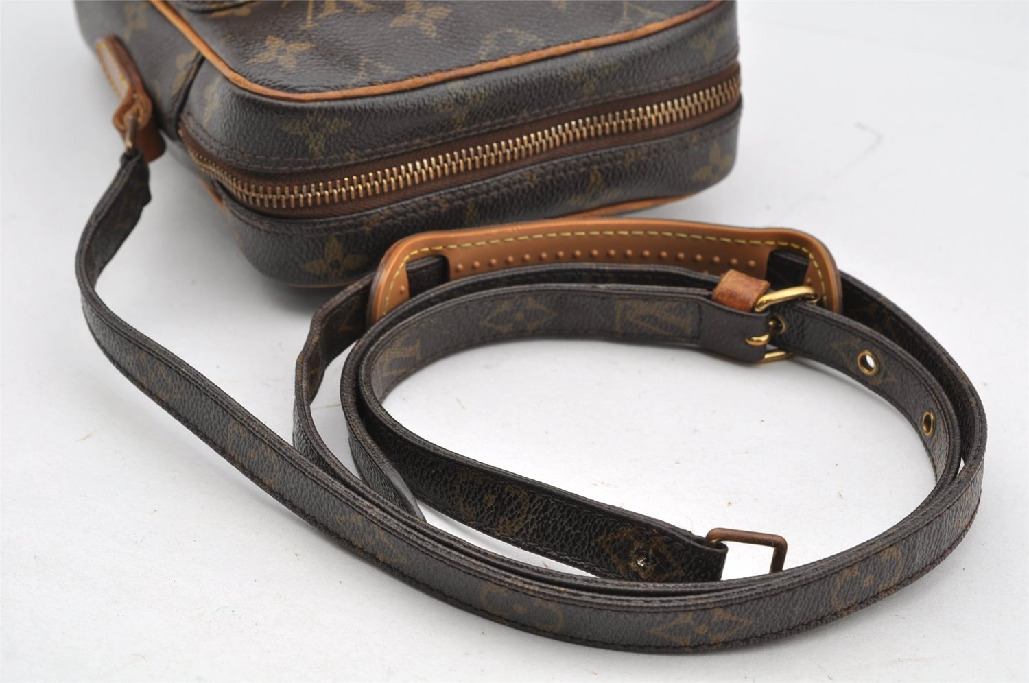 Authentic Louis Vuitton Monogram Amazone Shoulder Cross Bag M45236 LV Junk K4806