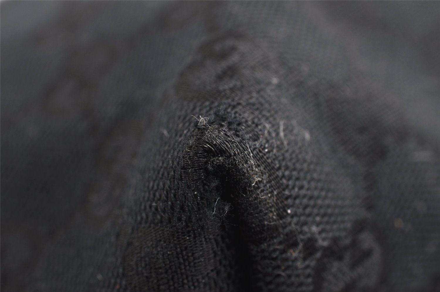 Authentic GUCCI Shoulder Tote Bag GG Canvas Enamel 211976 Black K4811