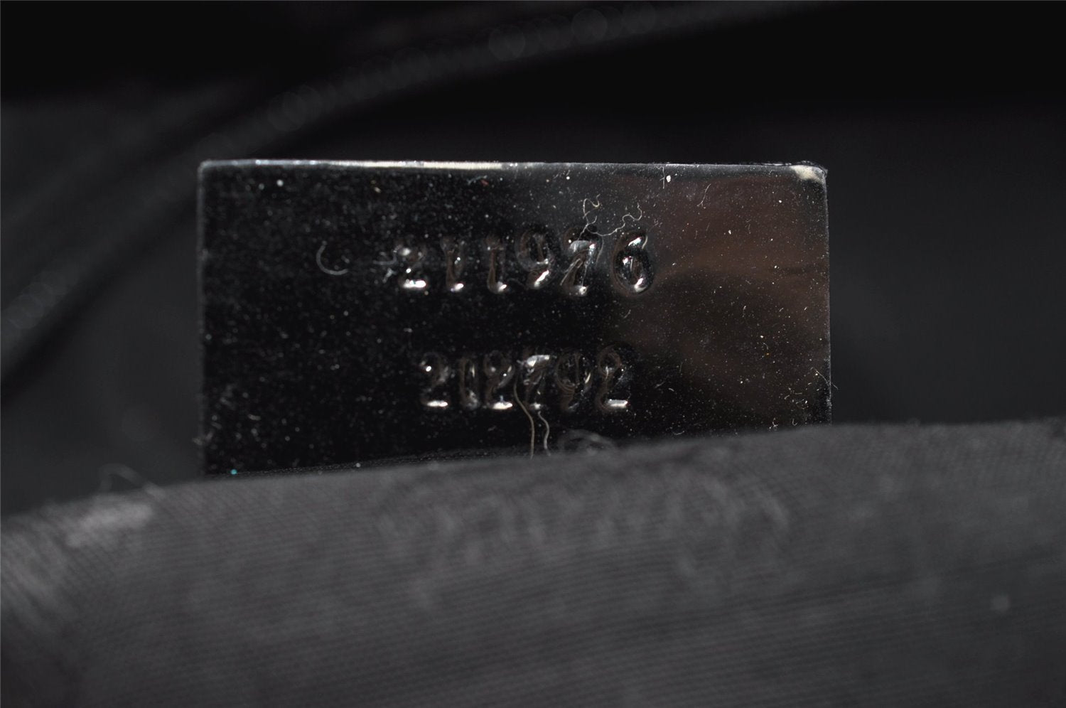 Authentic GUCCI Shoulder Tote Bag GG Canvas Enamel 211976 Black K4811