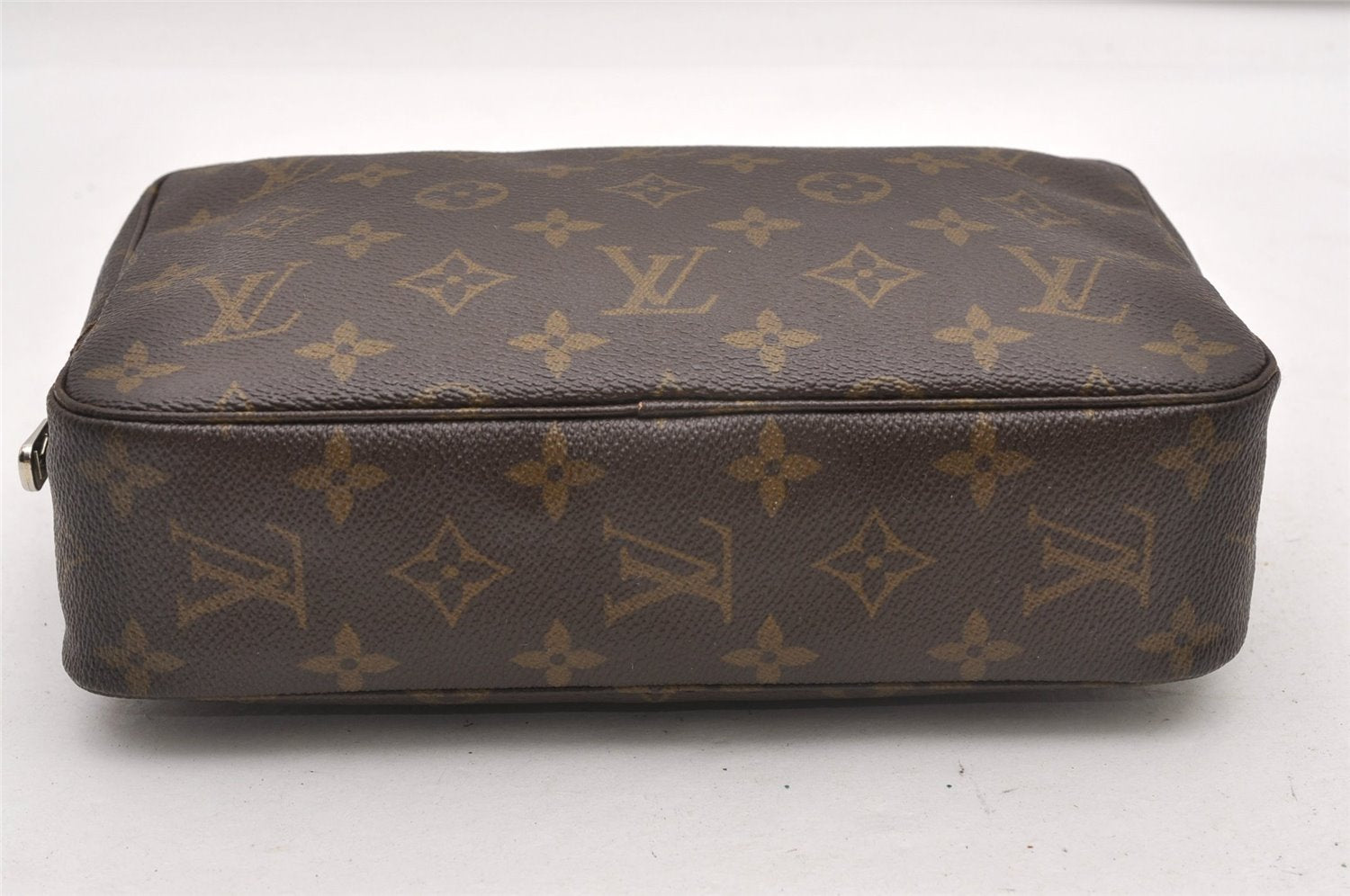 Auth Louis Vuitton Monogram Trousse Toilette 23 Clutch Hand Bag M47524 LV K4815