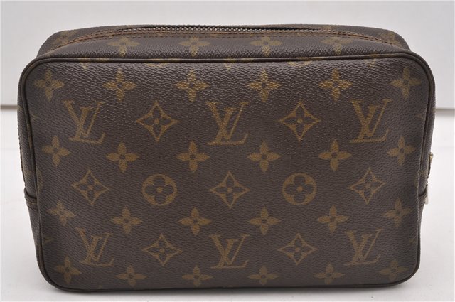 Auth Louis Vuitton Monogram Trousse Toilette 23 Clutch Hand Bag M47524 LV K4815