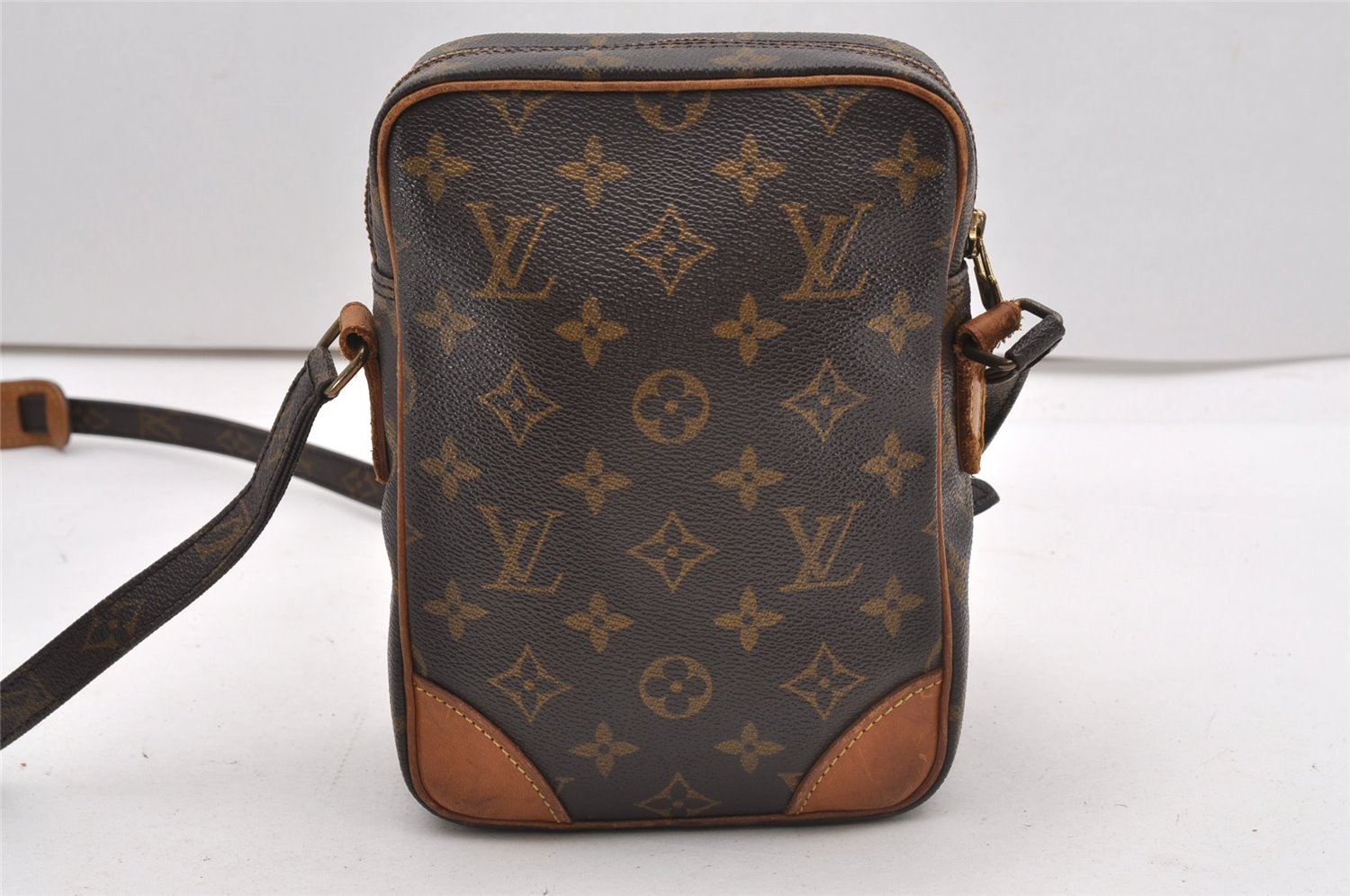 Authentic Louis Vuitton Monogram Amazone Shoulder Cross Bag M45236 LV Junk K4826