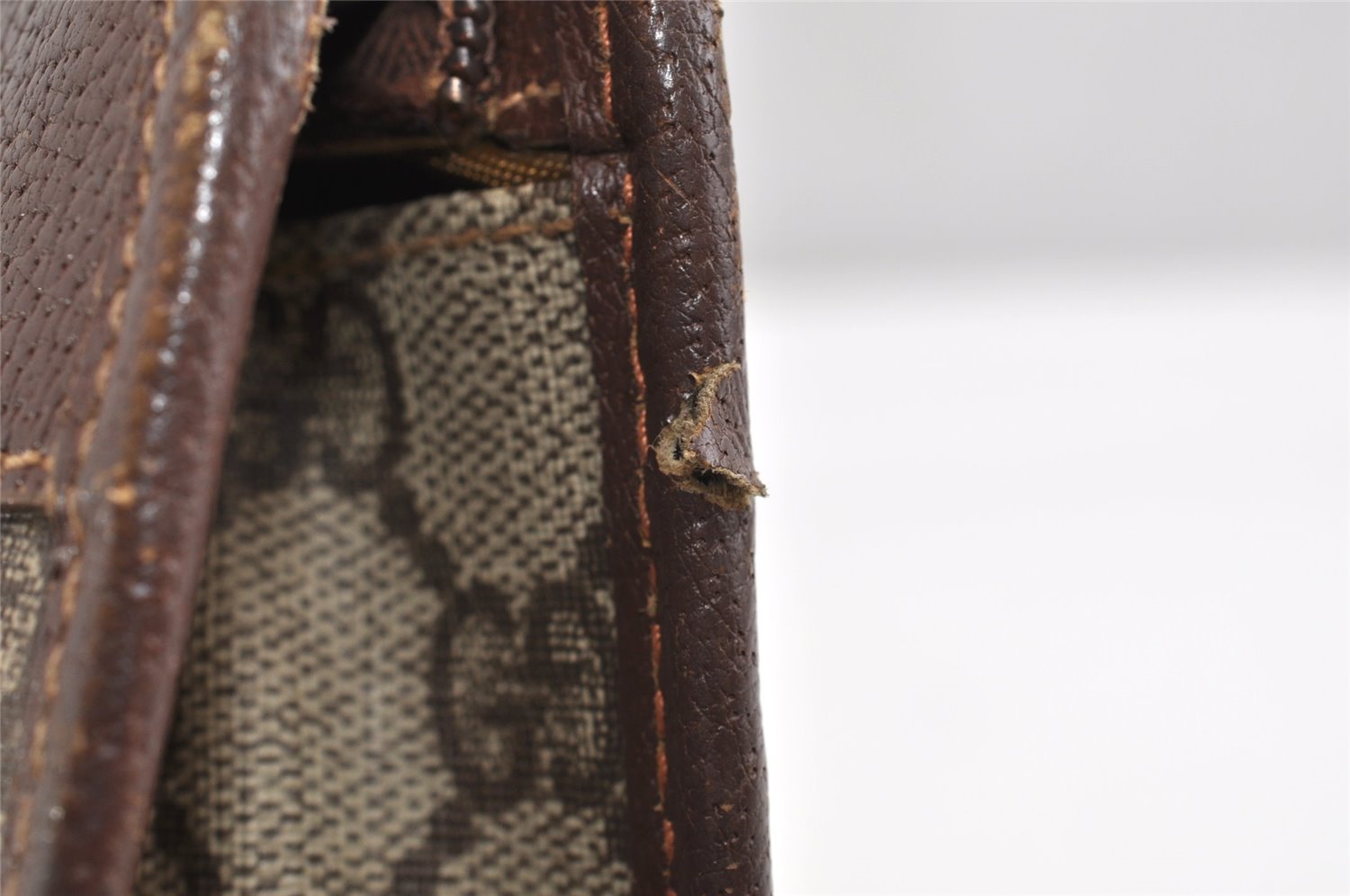 Authentic GUCCI Vintage Clutch Hand Bag Purse GG PVC Leather Brown K4856