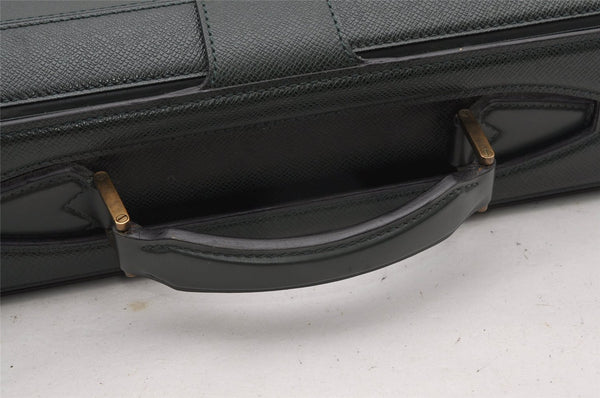 Auth Louis Vuitton Taiga Ural Business Bag Briefcase Green M30024 LV Junk K4861